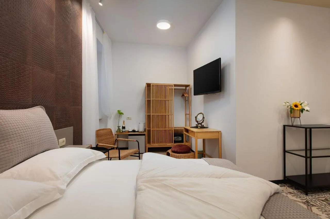 Aborda Rooms Spalato 4*,